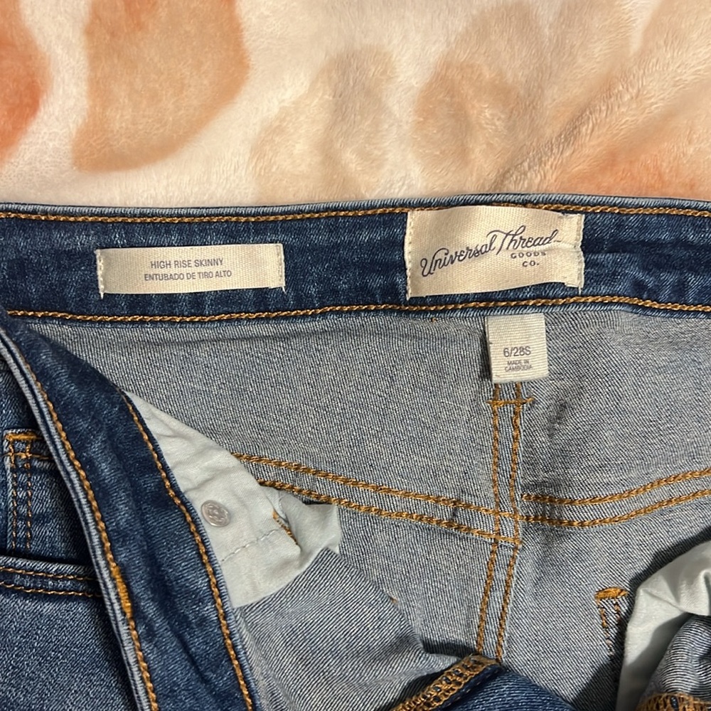 Universal Thread Jeans - Picture 5 of 11